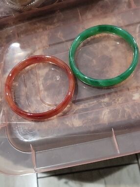 Red and Green Jade Bangle Set